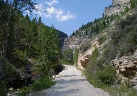 cw-canyon.jpg (13069 bytes)